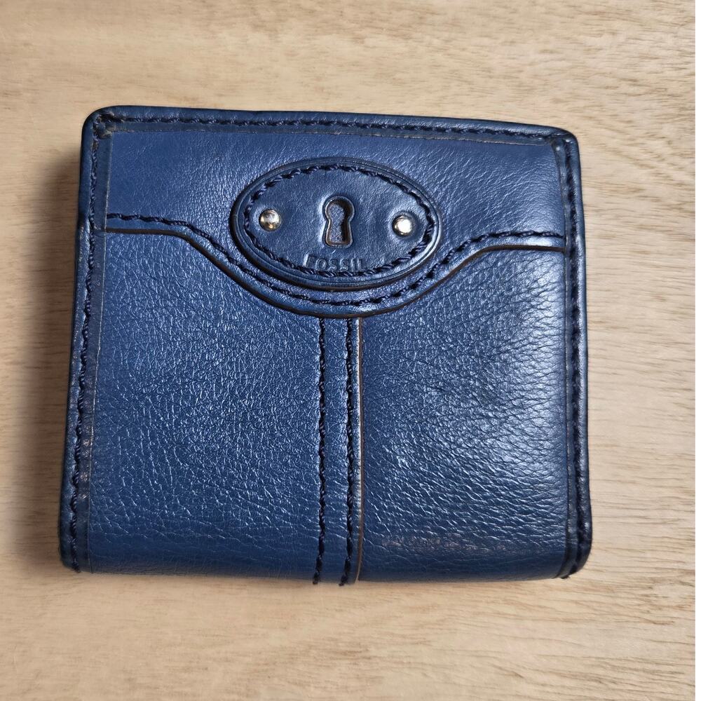 Fossil blue leather bifold wallet zipper coin pouch